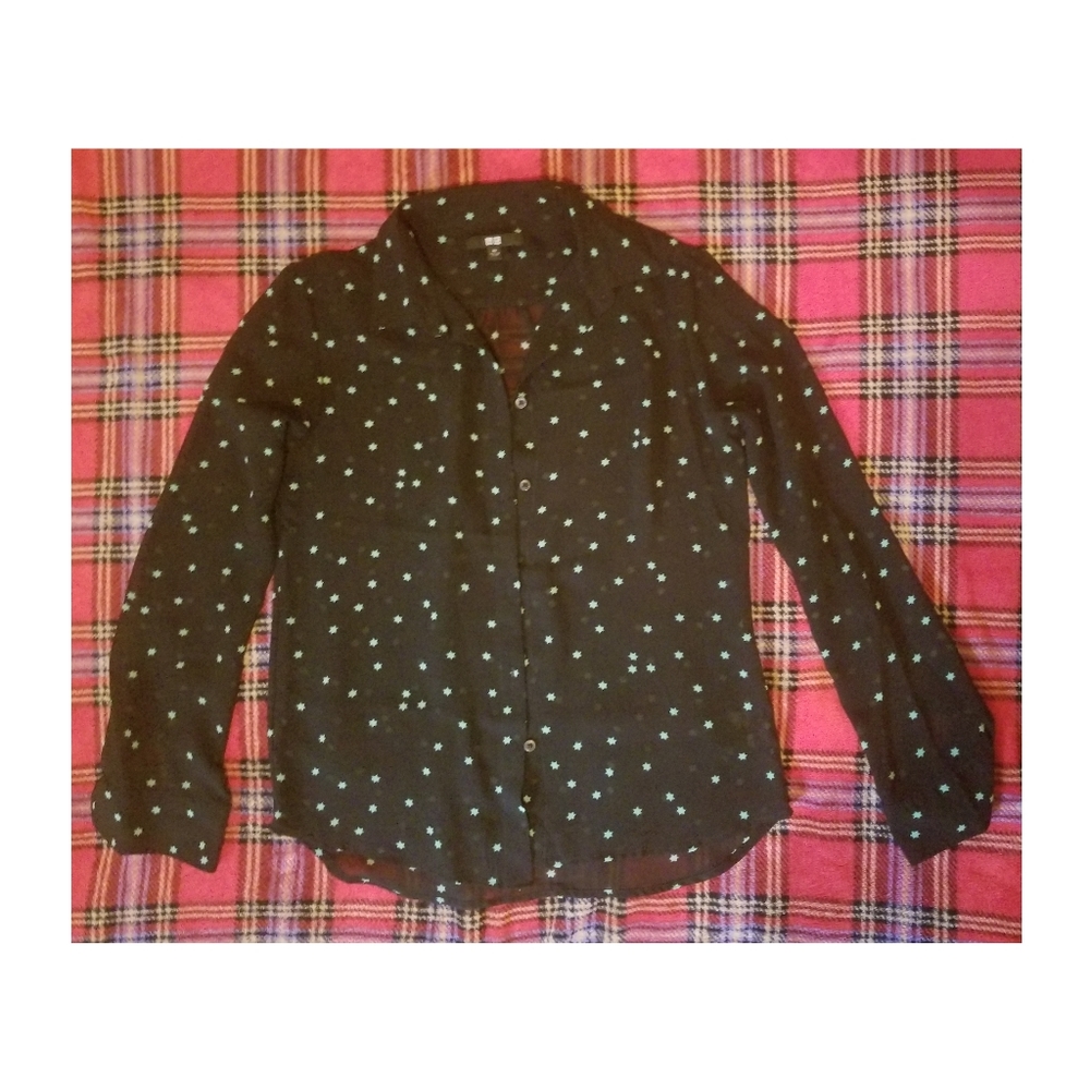 Uniqlo blouse with stars